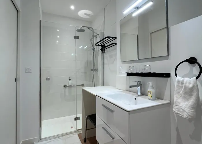 Aparthotel Hotel-restaurant Ltb La Table Basque 3*